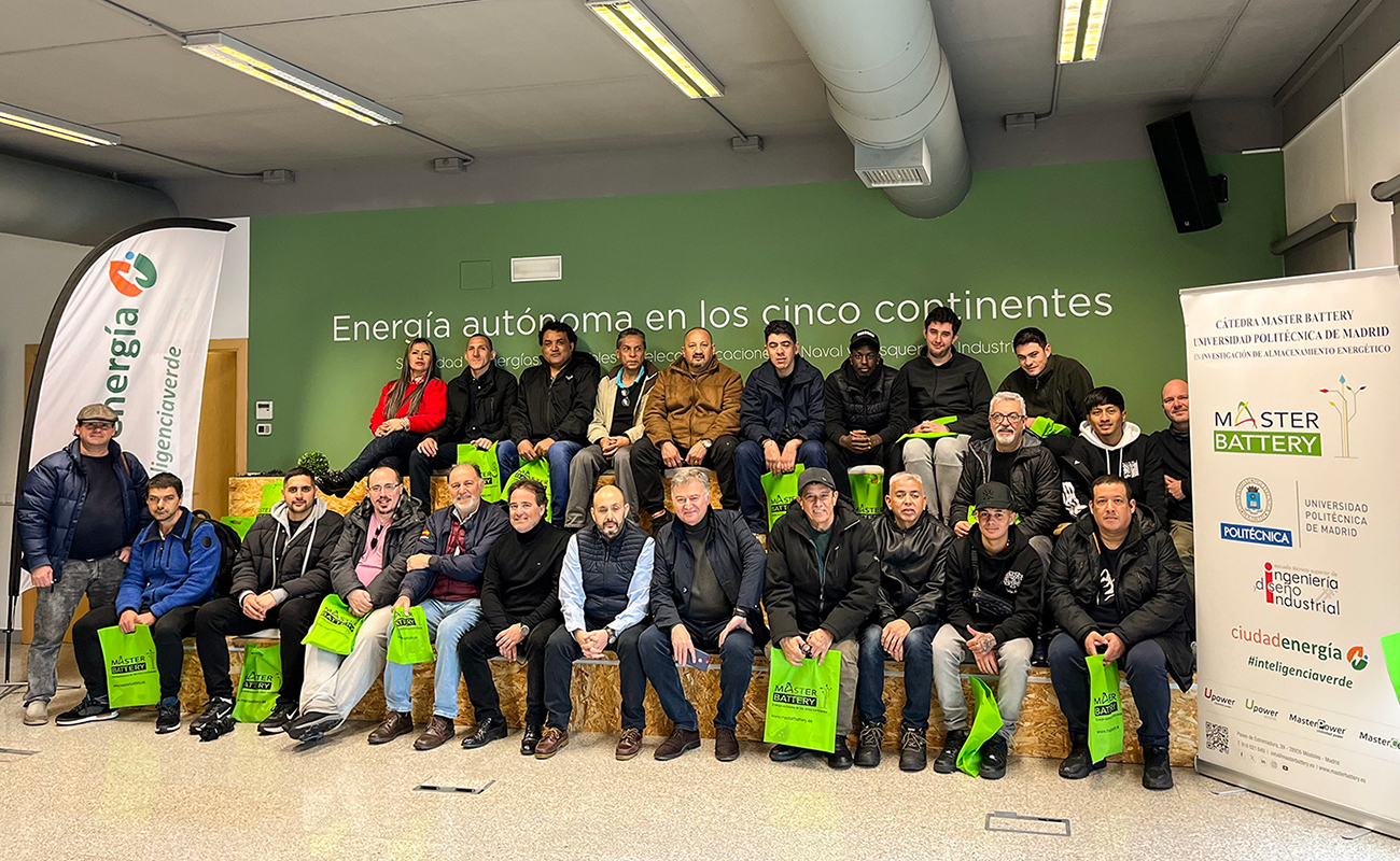 Ciudadenergía imparte una jornada técnica sobre baterías e inversores a los alumnos del curso de Energías Renovables de CDM Formación
