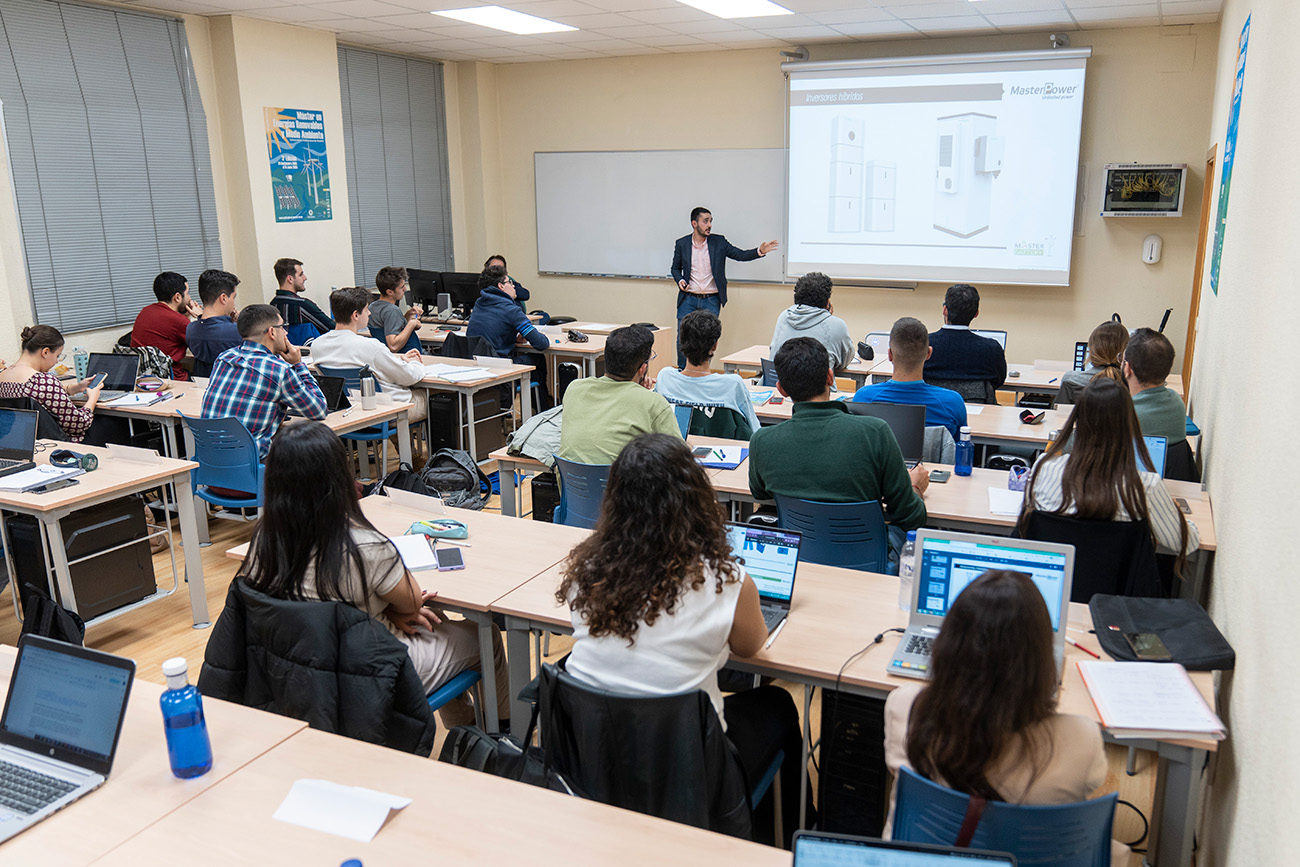 Ciudadenergía y MASTER BATTERY participan en la 18ª edición del Máster en Energías Renovables y Medio Ambiente de la Universidad Politécnica de Madrid