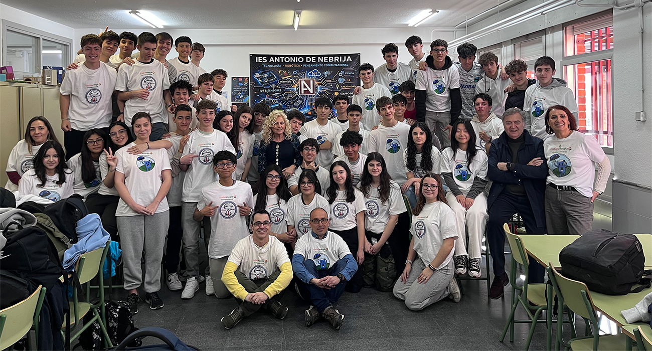 Ciudadenergía y Master Battery colaboran con el IES Antonio de Nebrija de Móstoles en proyectos educativos de robótica