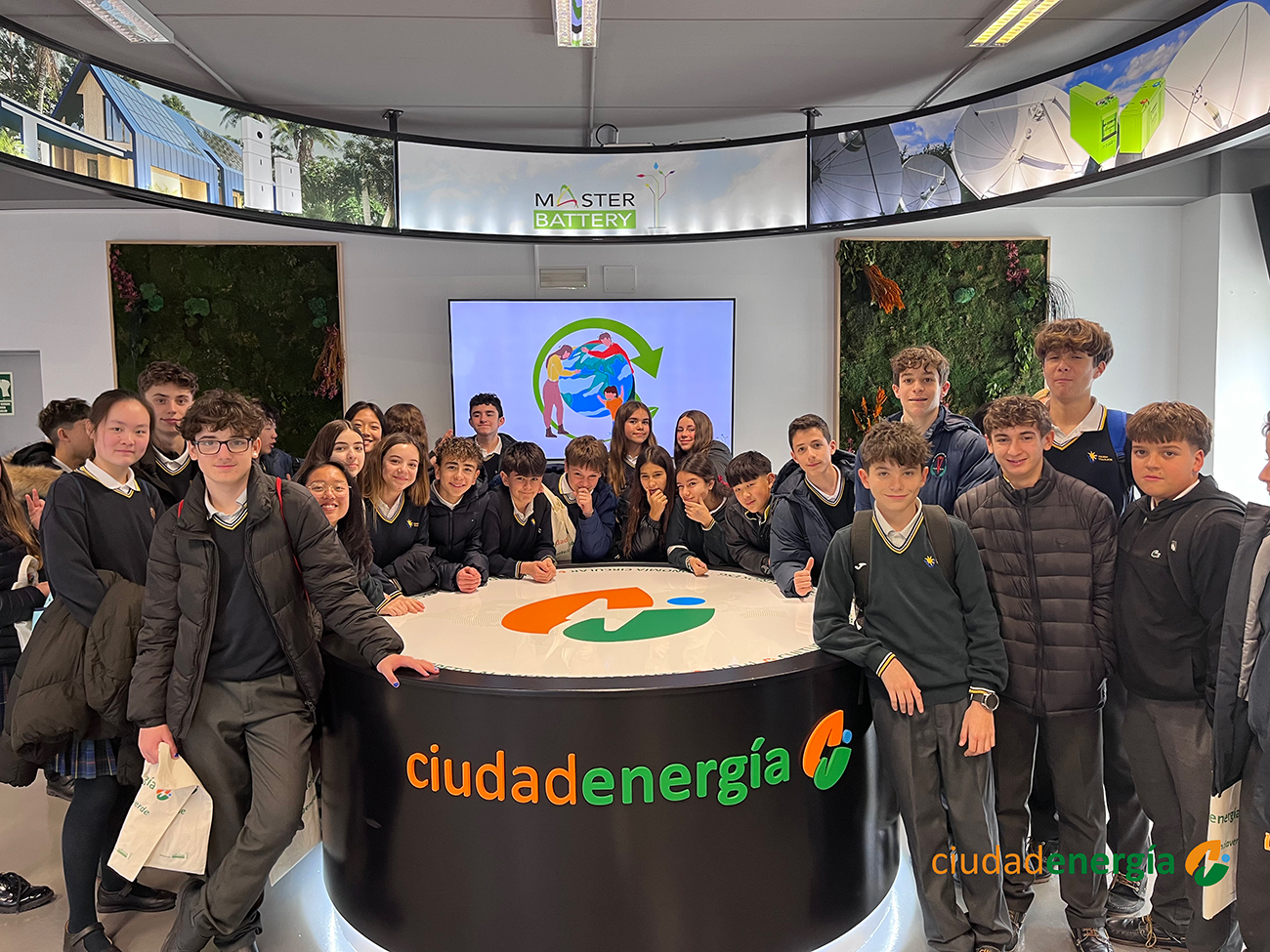 El Colegio Villalkor visita Ciudadenergía y Master Battery