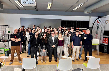 El alumnado de 2º de Bachillerato del Centro de Estudios Díaz-Balaguer ha visitado Ciudadenergía y Master Battery