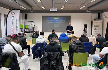 Estudiantes de FP de EK Sindou (Grecia) visitan Ciudadenergía